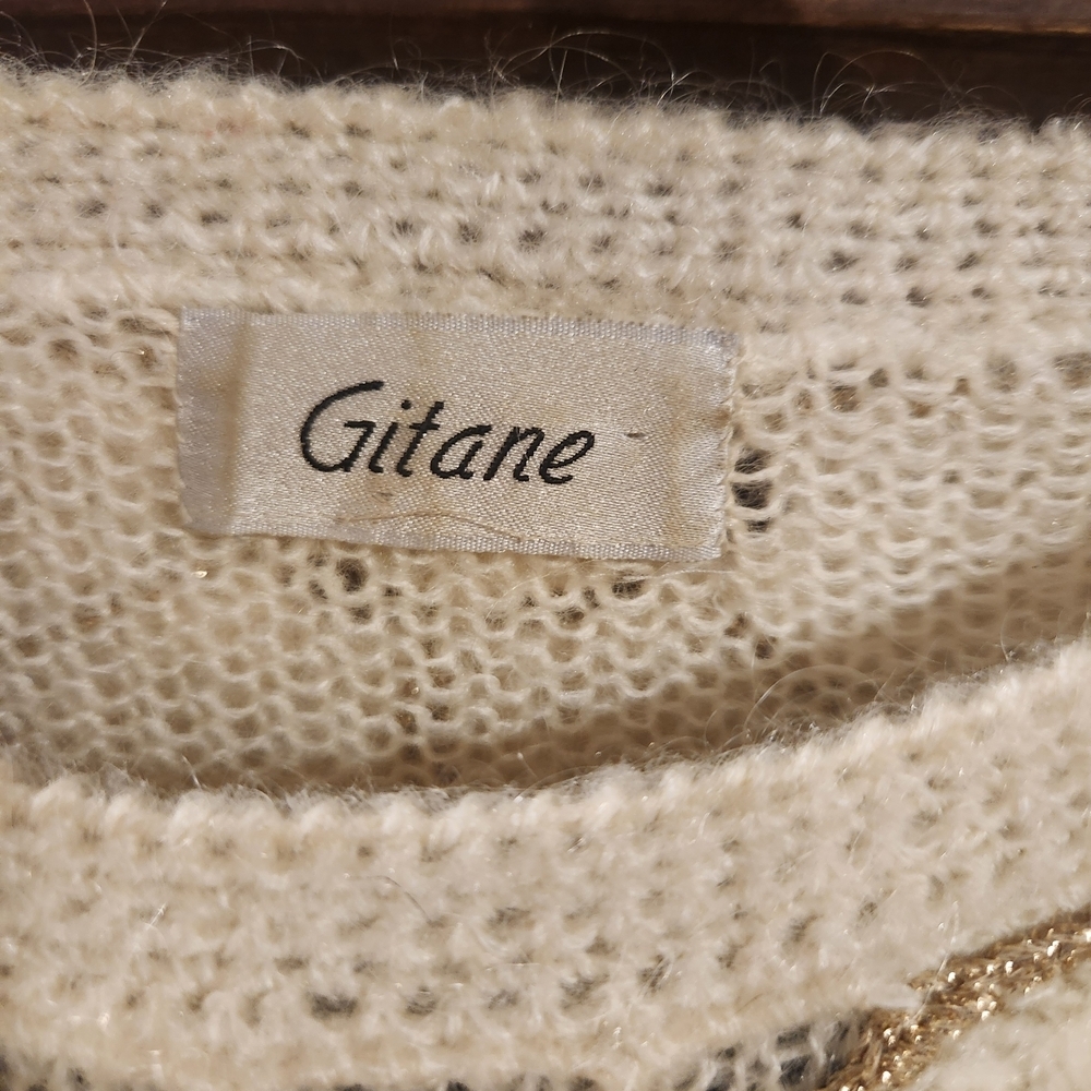 Elegant Floral Knit Sweater in Cream - Picture 2 of 3